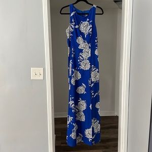 Maxi blue floral dress